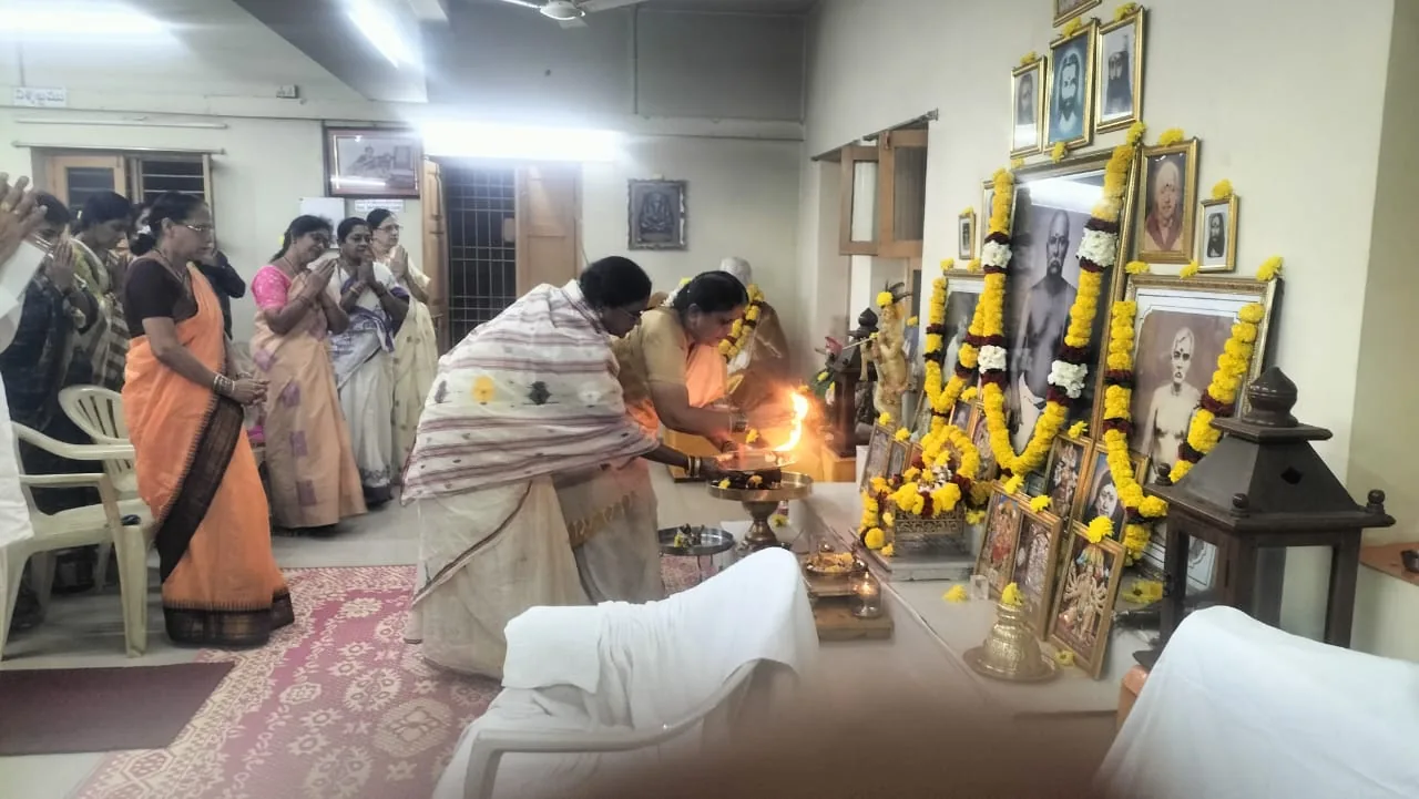 Master C.V.V. & Master E.K. Prayer Days - Master Cvv Master Ek Prayer Days 07