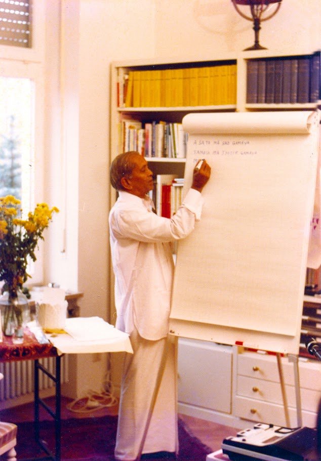 Master E.K. delivering a lecture